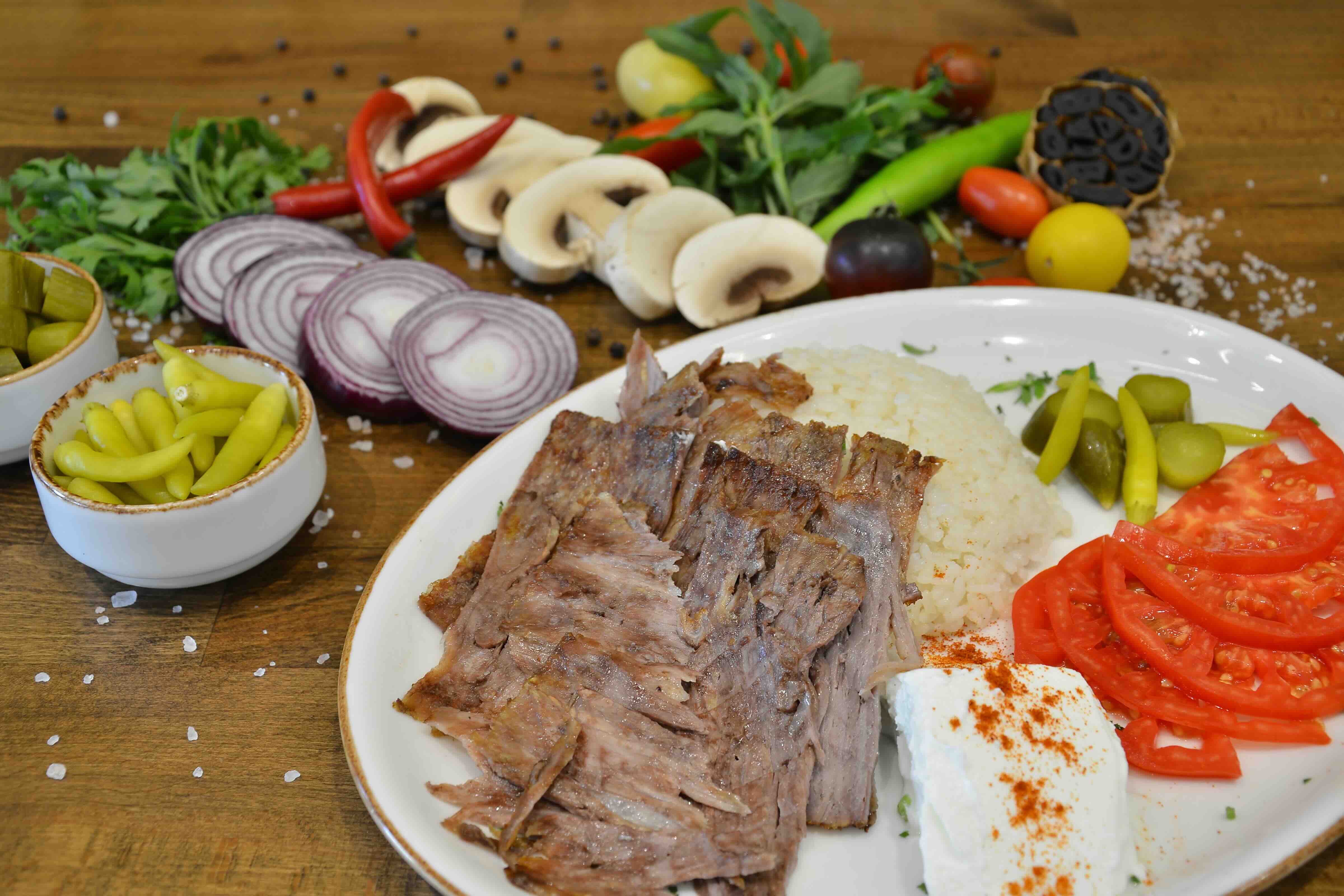 Pilav Üstü Et Döner
